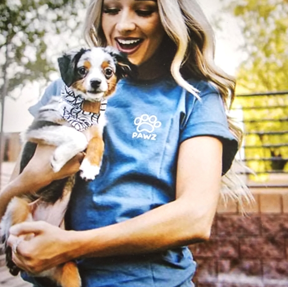 Lily Paw Tee Large - Picture 2 of 5